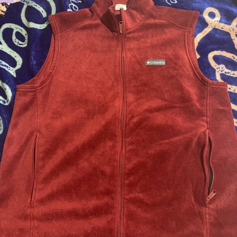 Columbia vest